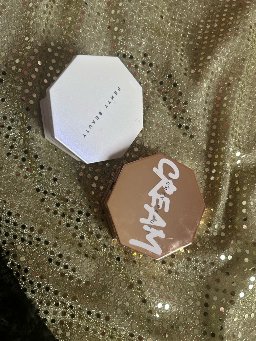 Fenty Beauty Highlighter Duo Compact in White and Rose Gold